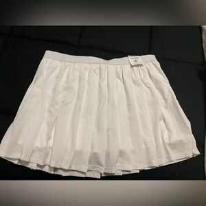 New white tennis skirt
